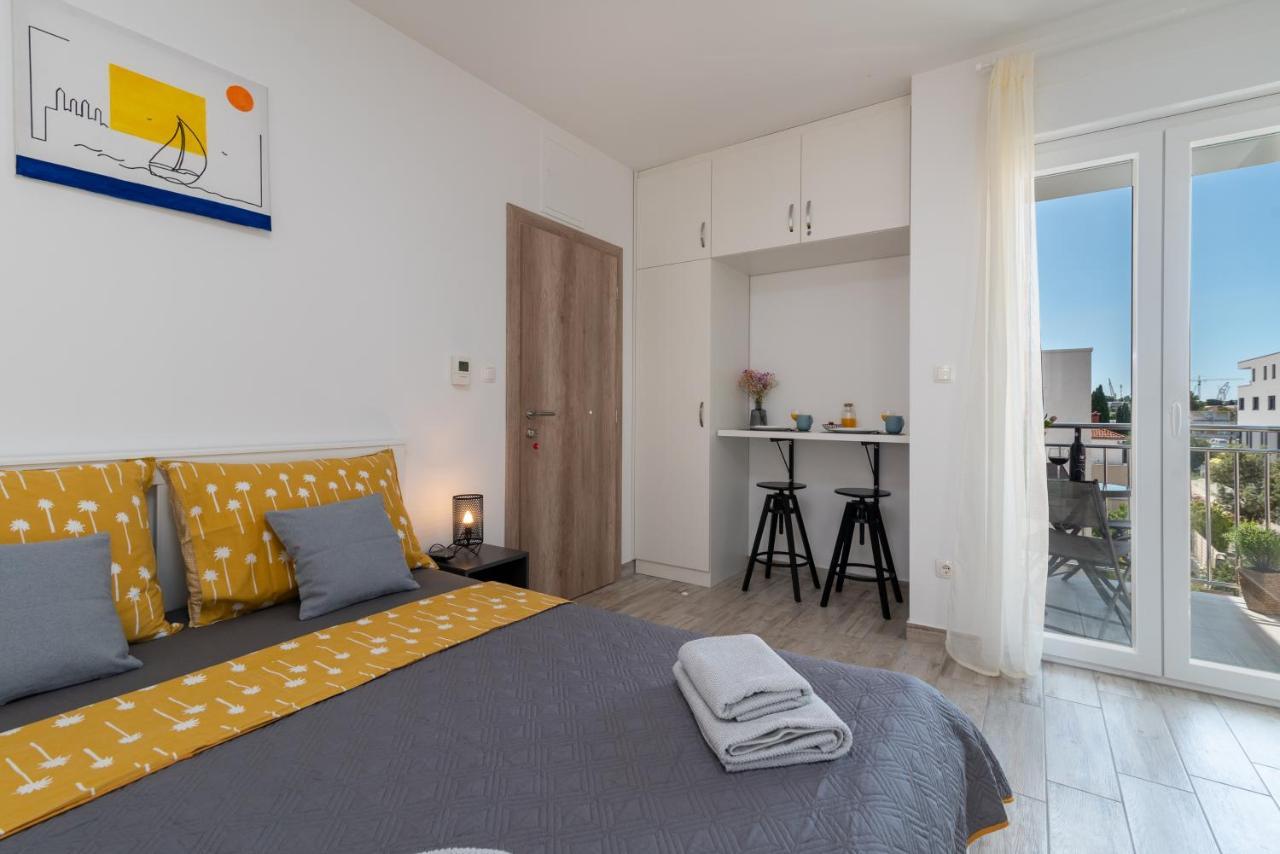 Apartmani Luce Trogir Exterior foto